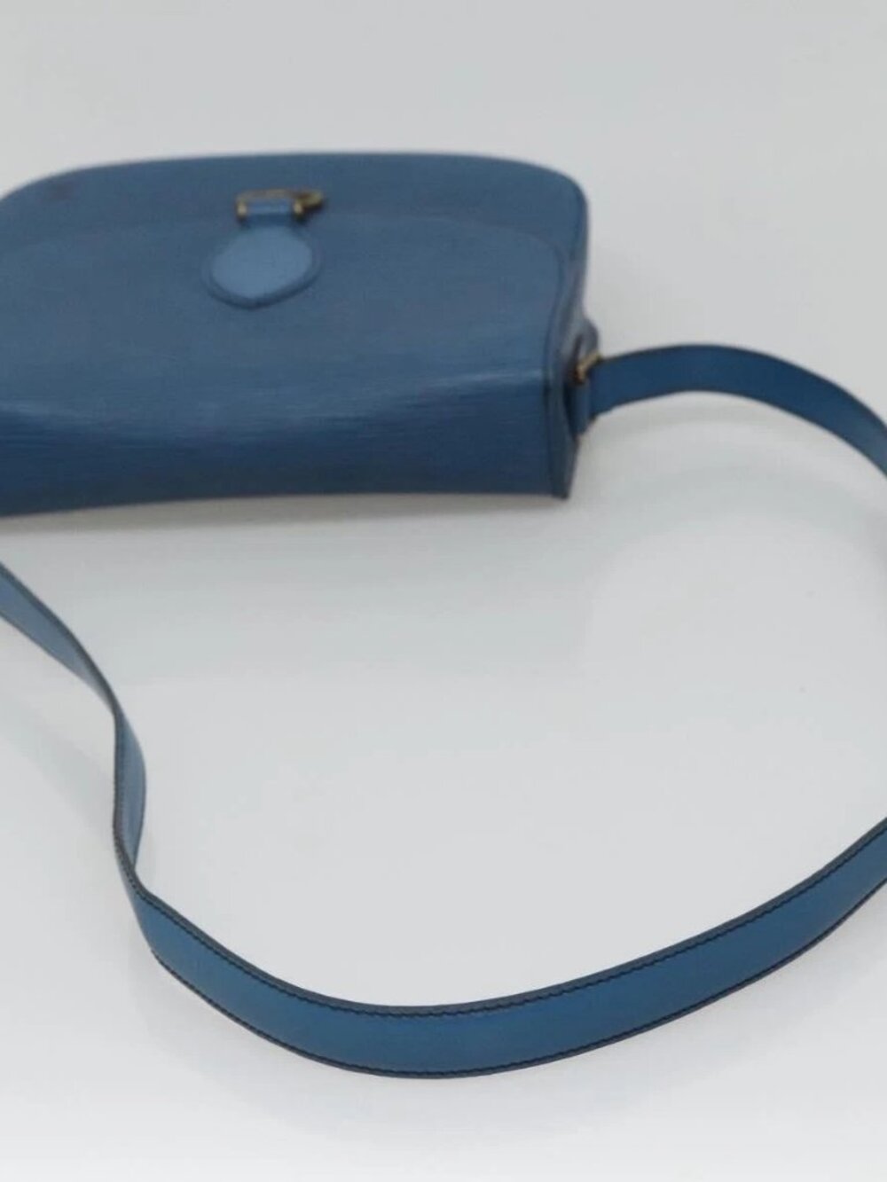 LOUIS VUITTON Epi Saint Cloud GM Shoulder Bag Toledo Blue - Picture 9 of 16